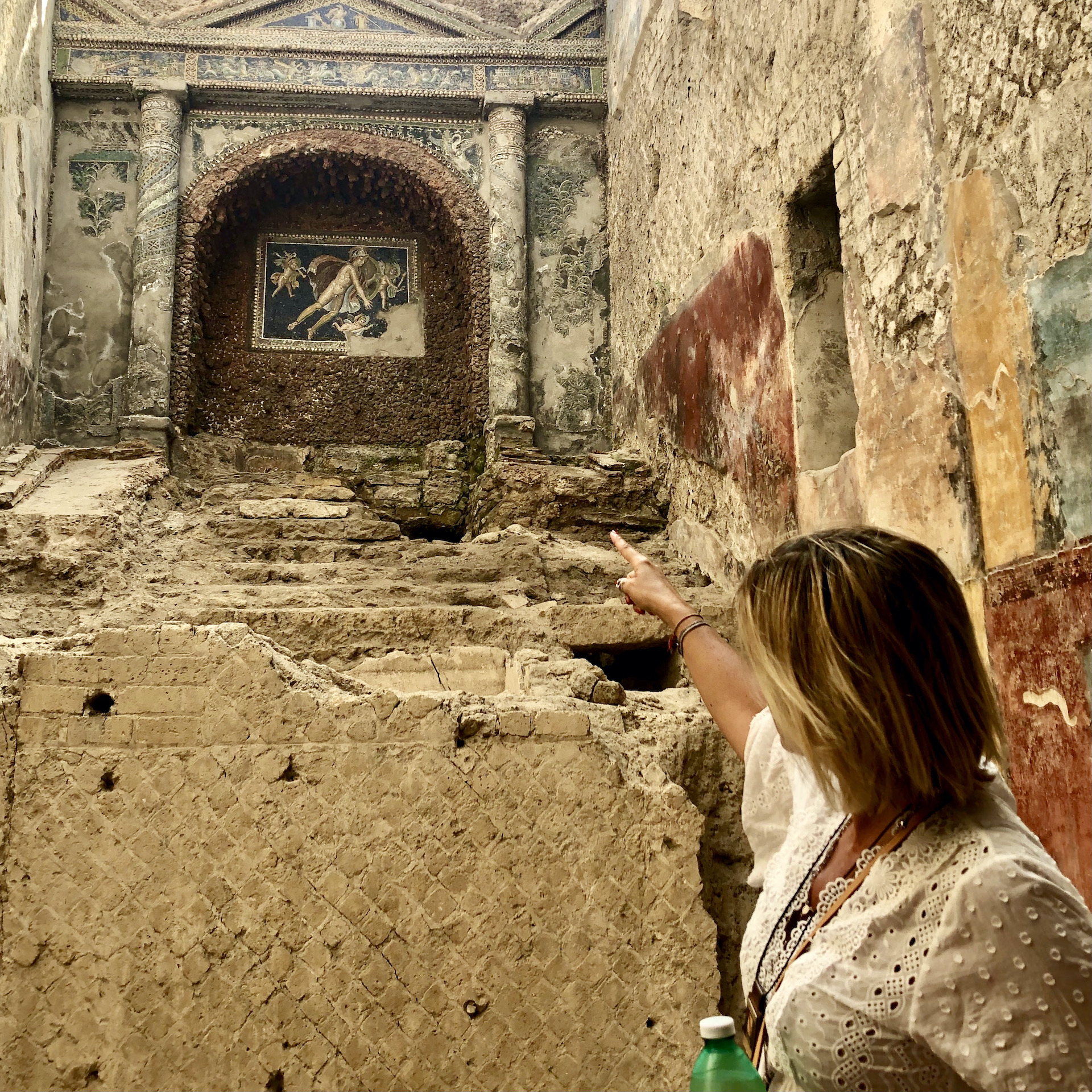 tour guide pompeii